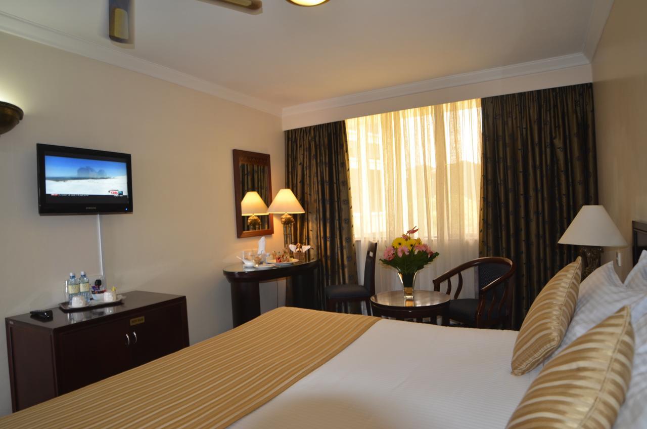 Jacaranda Hotel Nairobi Esterno foto