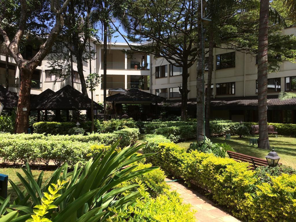 Jacaranda Hotel Nairobi Esterno foto