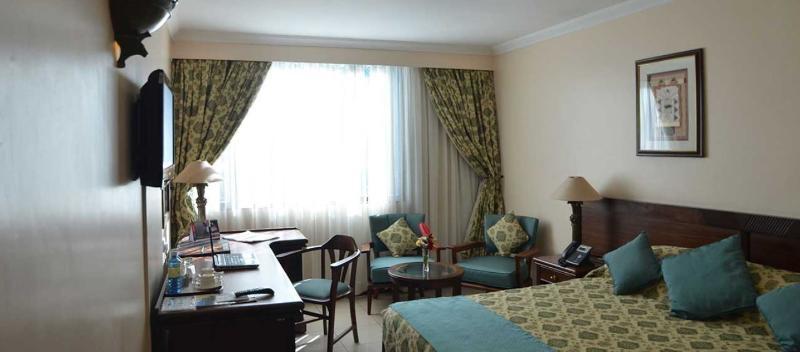Jacaranda Hotel Nairobi Esterno foto